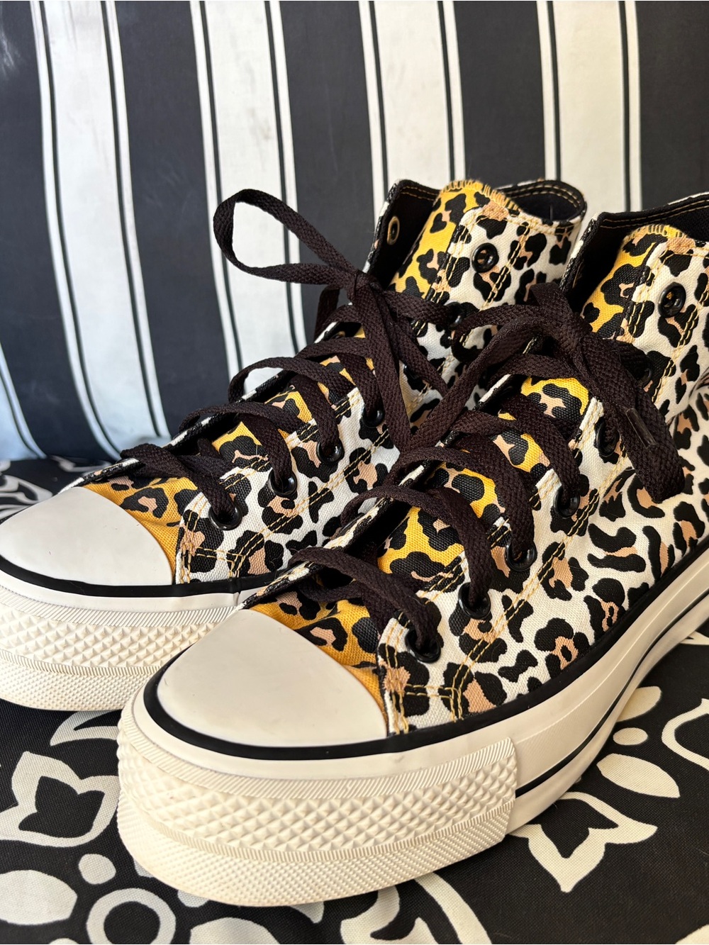 Converse Platform High-Top Sneakers in Yellow and Black Leopard Print